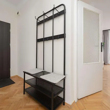 Apartamento Bright With Balcony In Wola By Renters Varsóvia